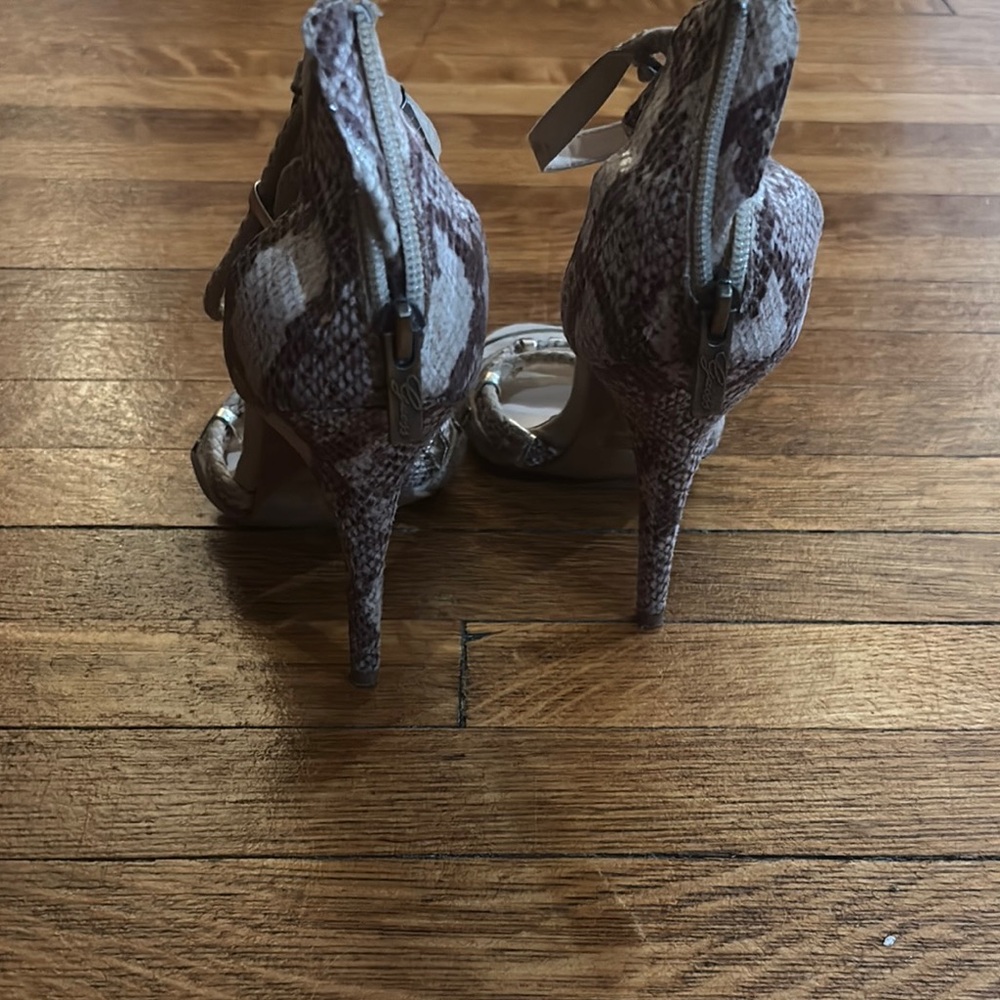 Guess Snakeskin Patterned Heels